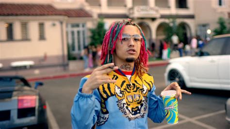 gucci gang gucci gang bucci gay|lil pump as girl.